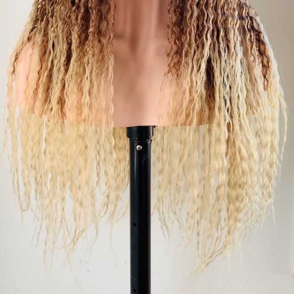 Long “Put On & Go” Wavy Twist Style Ombre Toffee Blonde Color Synthetic Wig 🙌 - Picture 7 of 12